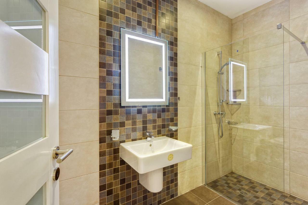 Stylish 2 Bedroom Apartment In An Amazing Location Sliema Kültér fotó