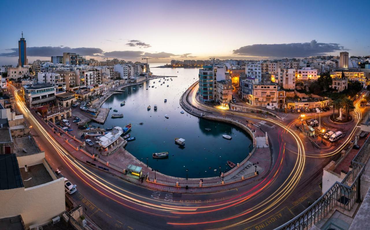 Stylish 2 Bedroom Apartment In An Amazing Location Sliema Kültér fotó